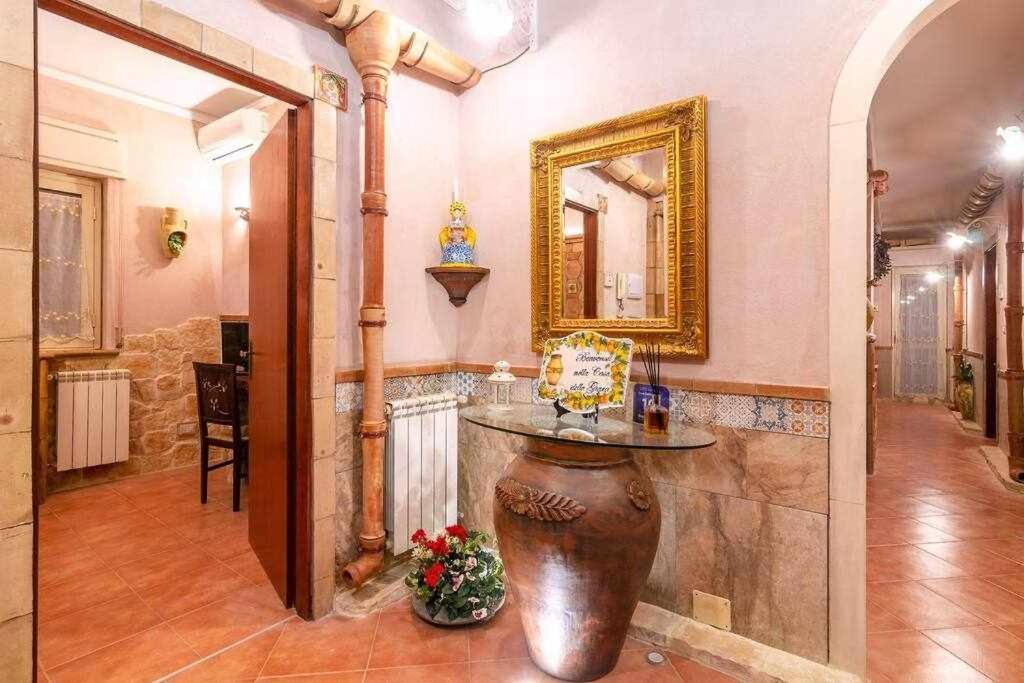 Casa Della Giara Parcheggio Supermercato A 200M Giarre Kültér fotó